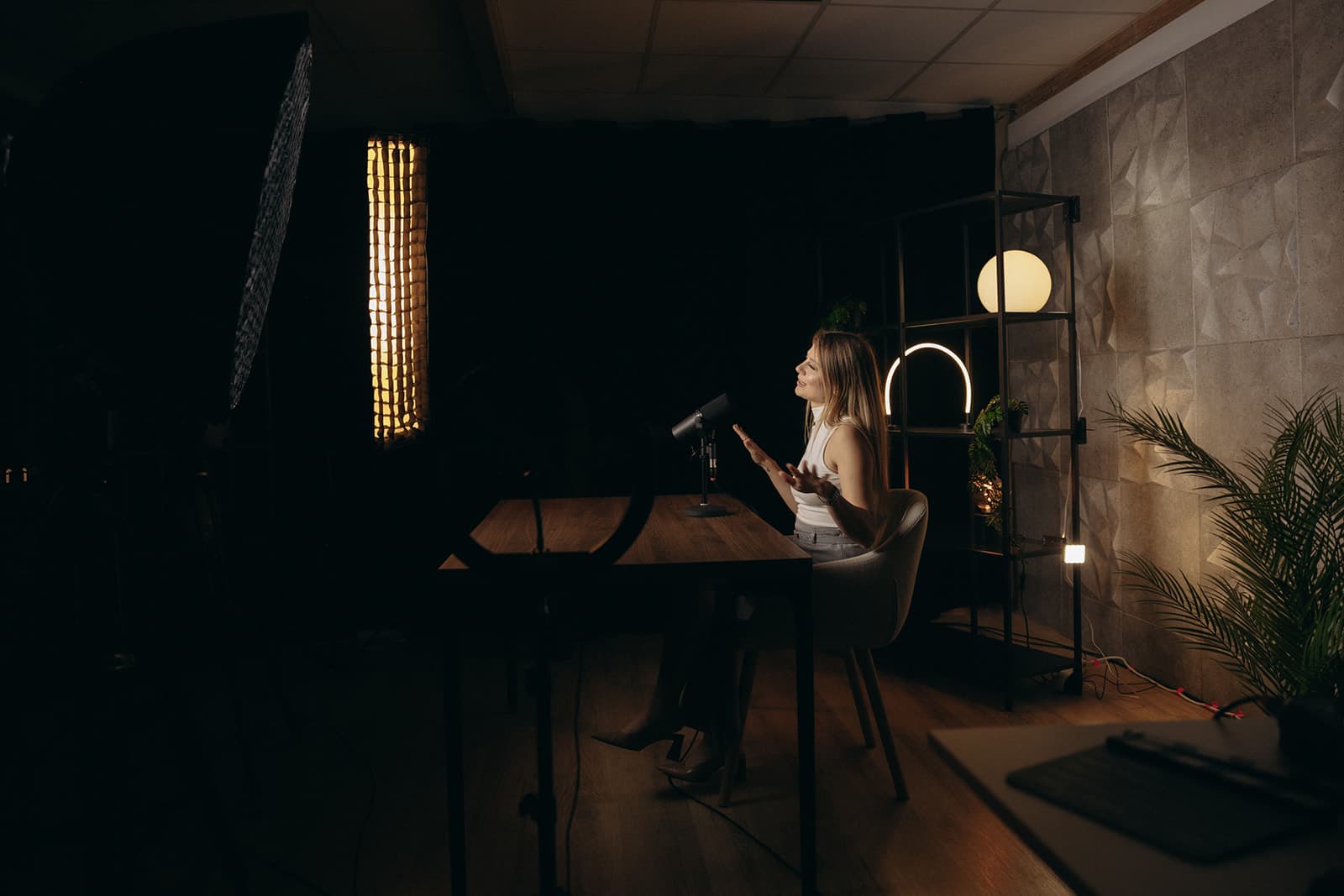 Wnętrze Odra Talks Studio gotowe do nagrania